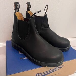Blundstone 558 Black Chelsea Boot Size 8 Women's